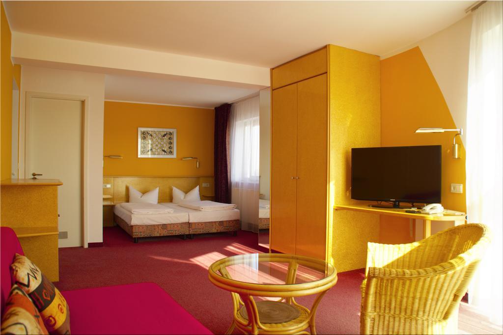 Hotel Am Buschkrugpark Berlin Zewnętrze zdjęcie
